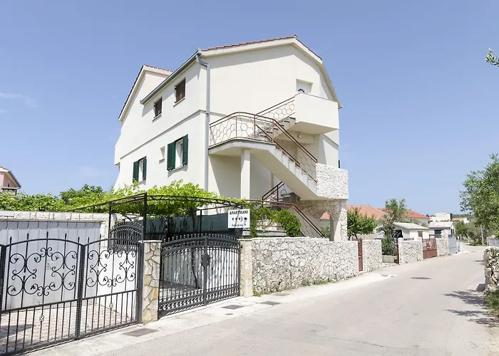 Vukic Apartman Rogoznica